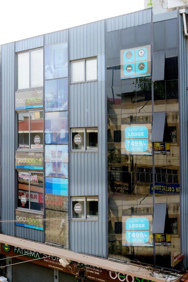 Bedspace- Capsule Ac Hotel Mangalore Exterior photo